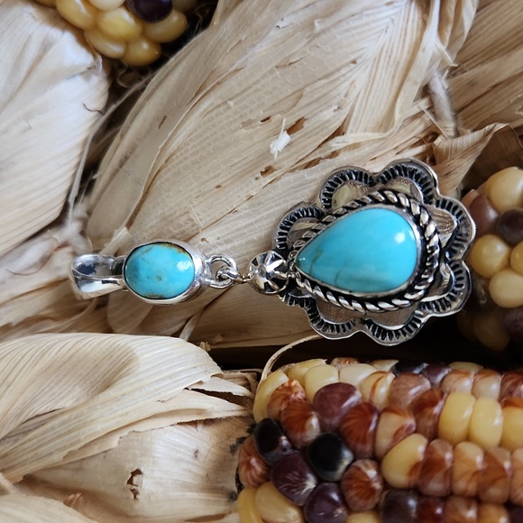 Gorgeous NWOT Native American Navajo Turquoise Double Stone Pendant 💙 - Picture 11 of 11
